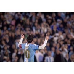 Uma prova do espírito de Lionel Messi: perseguir a bola no seu último jogo pela Argentina